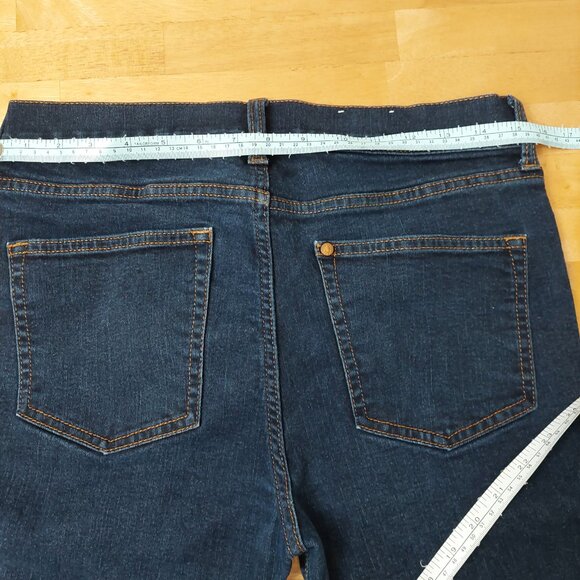 H&M Jeans Dark Wash Men's size 32W/30L 5 Pocket, Zip fly button - Picture 8 of 10